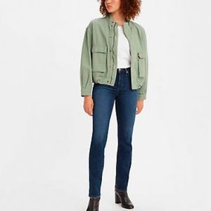 Levi's 314 Shaping Straight Women’s Medium Wash Jeans Size: W27 L28